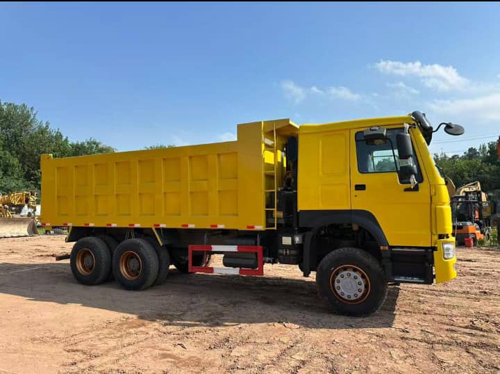 Sinotruk HOWO Dump Truck 6X4 Transport Vehicle 10 Tire Car 10 Wheel Tractor Dump Truck HOWO
