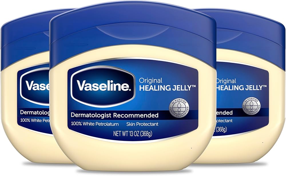 Vaselina en jalea de petróleo original alivia la piel seca y protege los cortes menores. Recomendada por dermatólogos y retiene la humedad.