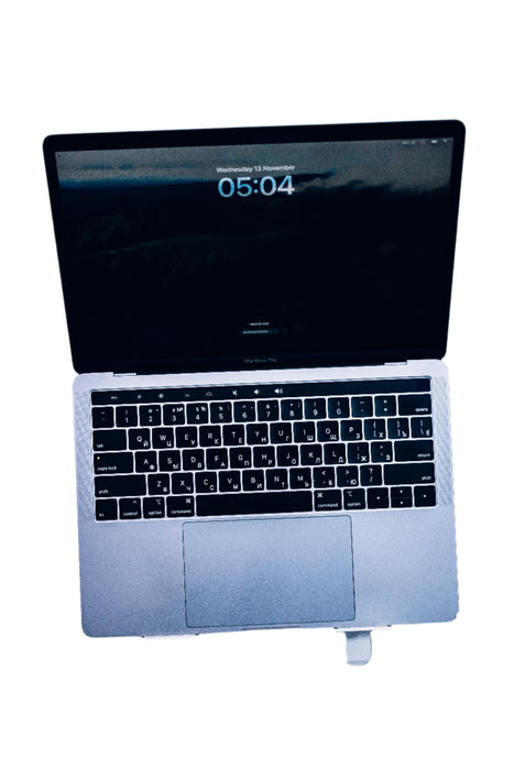 Apple Macbook Pro 2019/8GB RAM/256GB Space