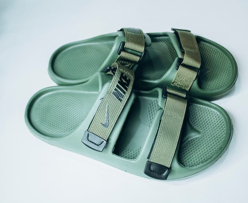 Nike Molded rubber/plastic |Open-toe sandals / slides
