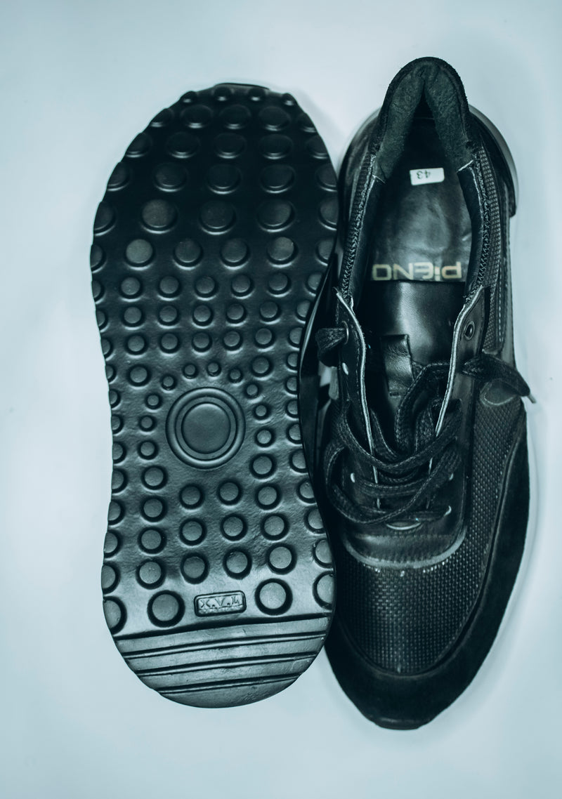 PIENO men's black leather casual low-top sneakers with white rubber soles