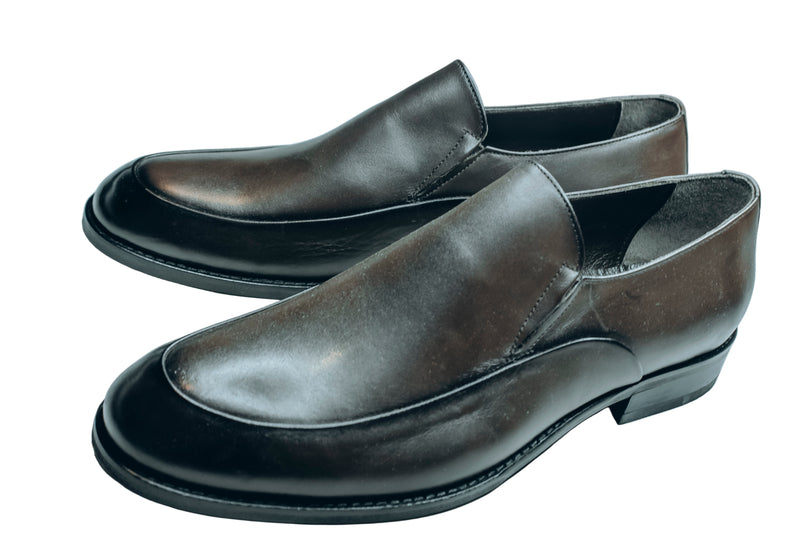 Moc toe loafer|men's black leather slip-on loafers with a distinctive, well-defined round toe cap