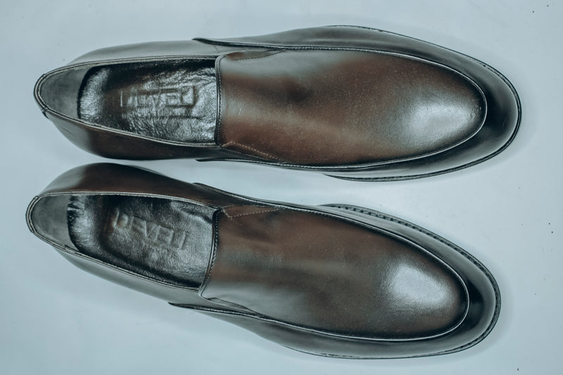Moc toe loafer|men's black leather slip-on loafers with a distinctive, well-defined round toe cap