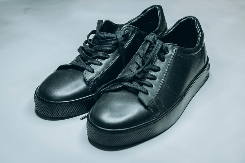 CALVIN KLEIN Men Leather Low Top Sneakers