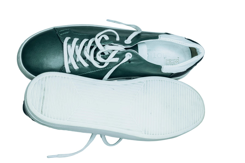 OTIK men's dark green low-top leather sneakers with white laces and soles|Low-top lace-up casual sneaker.