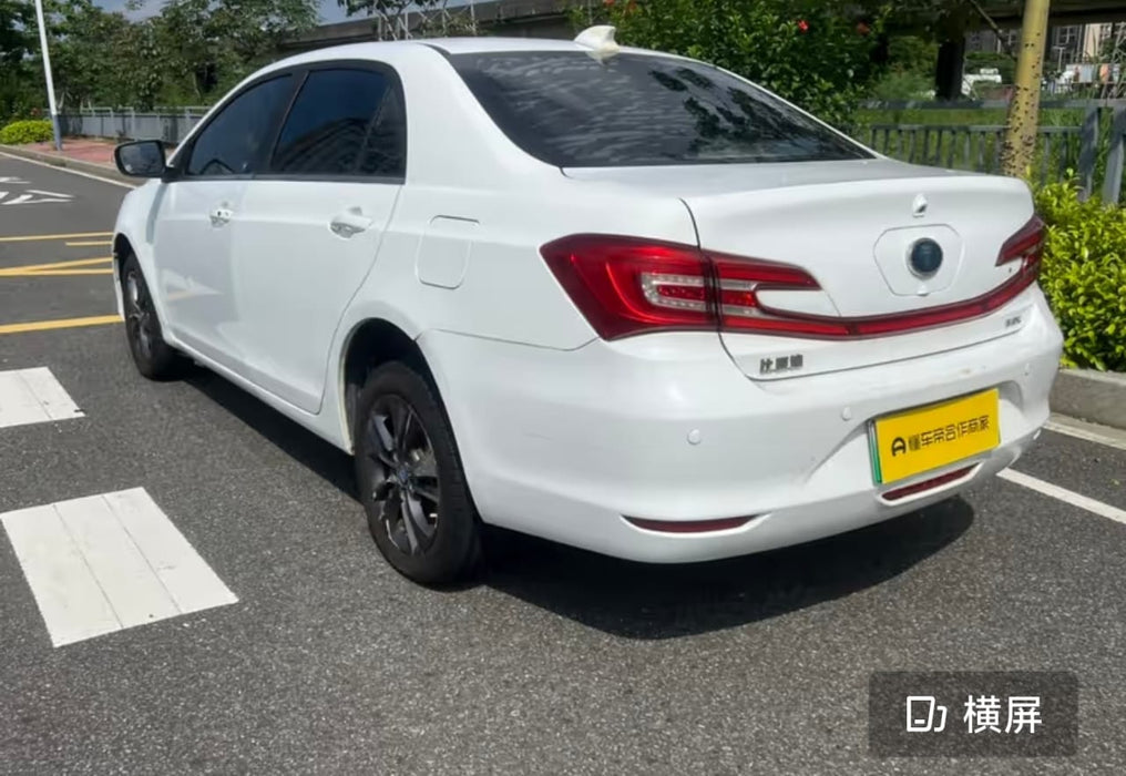 2024 Byd Qin Plus Dmi Honor Edition Luxury Hybrid Electric Car High Performance Fast Charge 1245km Long Energy Vehicles
