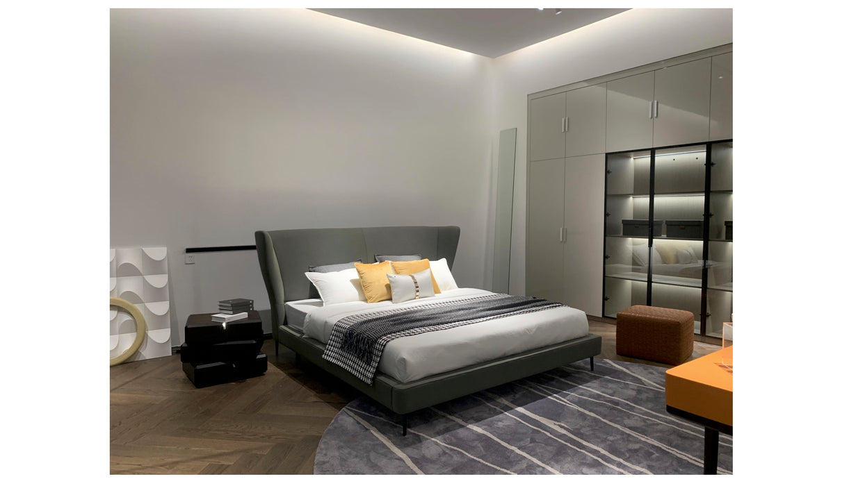 Italian Minimalist Designer Leather Bed Modern Simple and Light Luxury Bedroom Master Bedroom Double 1.8 m Leather