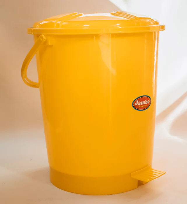 Plastic  bucket