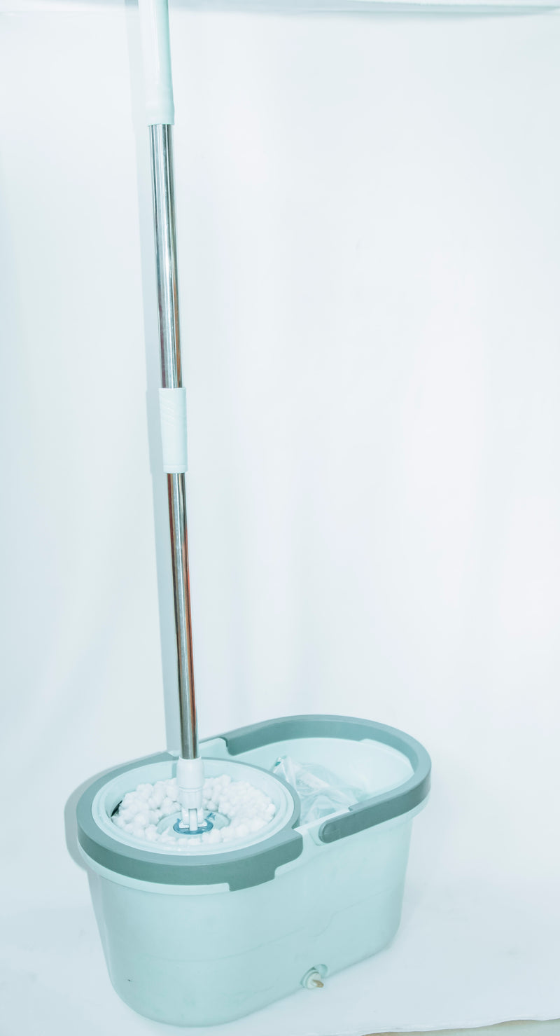 Balai à franges moderne